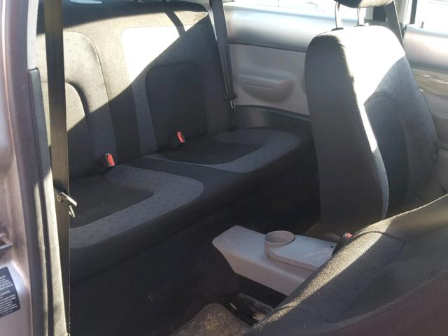 3VWBC21C7YM471895 - 2000 VOLKSWAGEN NEW BEETLE 银色 照片 6