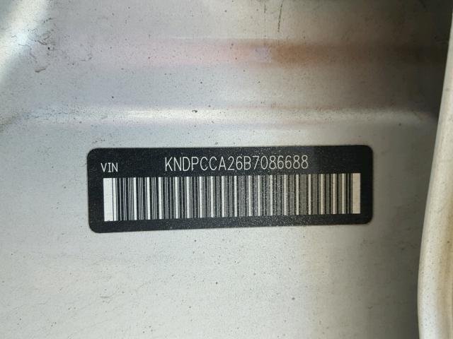 KNDPCCA26B7086688 - 2011 KIA SPORTAGE E SILVER photo 10