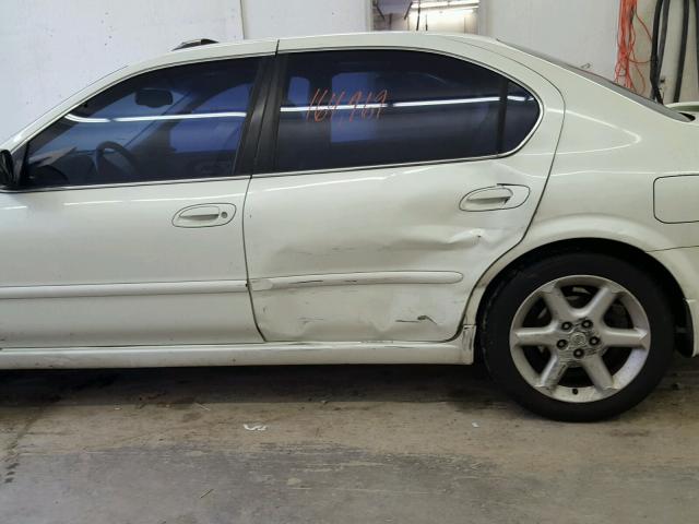 JN1DA31D22T409851 - 2002 NISSAN MAXIMA GLE WHITE photo 9