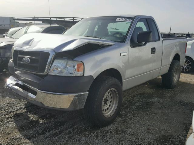 1FTRF12235NC08619 - 2005 FORD F150 SILVER photo 2