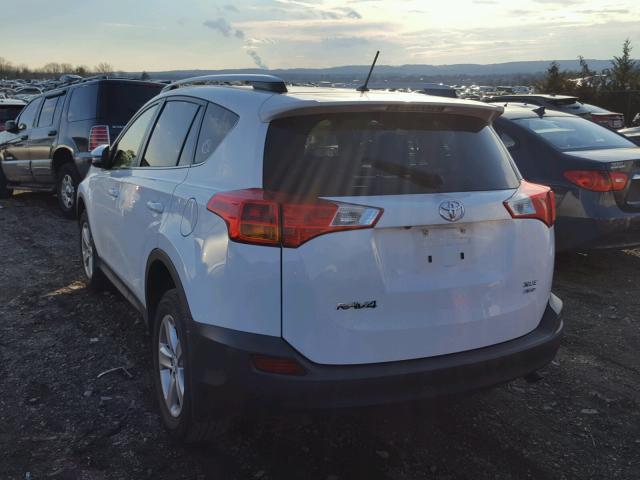 JTMRFREV2DD026841 - 2013 TOYOTA RAV4 XLE WHITE photo 3