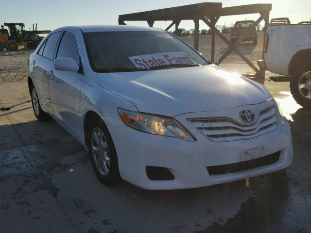 4T1BK3EK7BU614582 - 2011 TOYOTA CAMRY SE WHITE photo 1