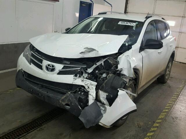 2T3BFREV0FW388027 - 2015 TOYOTA RAV4 LE WHITE photo 2