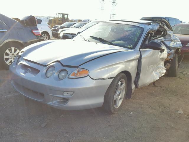 KMHJG25F61U267061 - 2001 HYUNDAI TIBURON SILVER photo 2