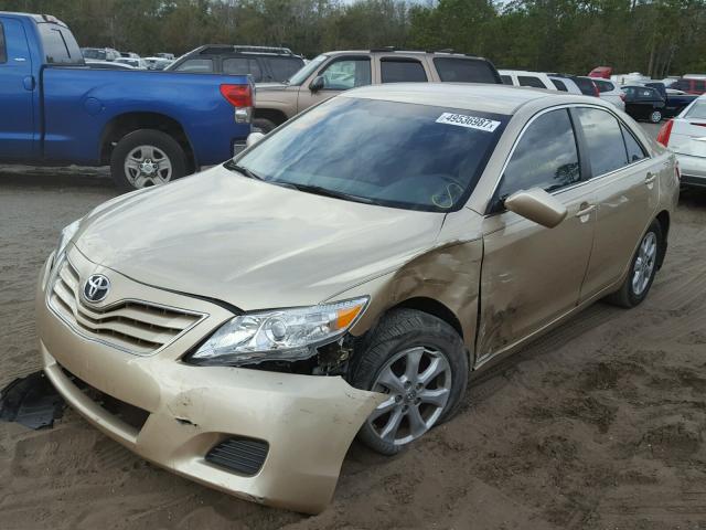 4T1BF3EK6BU694736 - 2011 TOYOTA CAMRY BASE GOLD photo 2