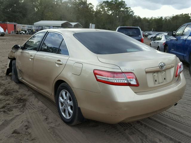 4T1BF3EK6BU694736 - 2011 TOYOTA CAMRY BASE GOLD photo 3