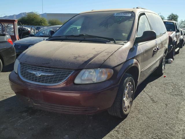 2C4GP44301R380227 - 2001 CHRYSLER TOWN & COU RED photo 2