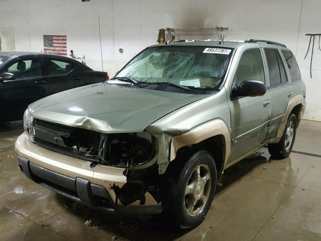 1GNDT13SX42396807 - 2004 CHEVROLET TRAILBLAZE GREEN photo 2