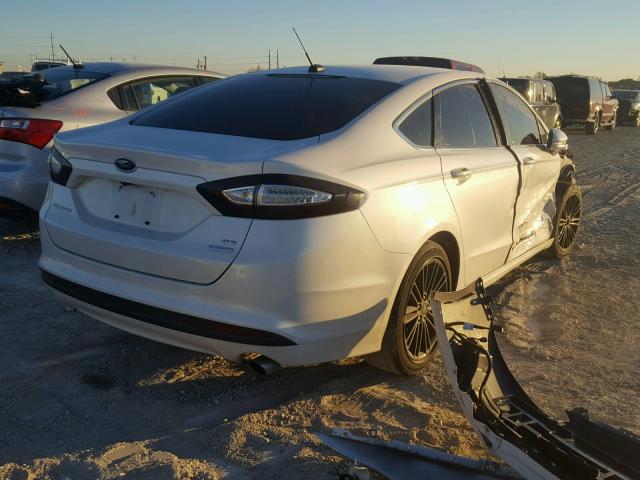 3FA6P0HD8ER231027 - 2014 FORD FUSION SE WHITE photo 4