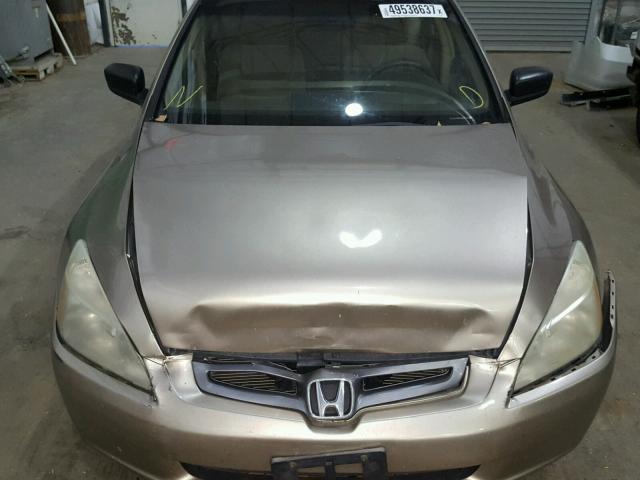 1HGCM56155A180383 - 2005 HONDA ACCORD DX GOLD photo 7