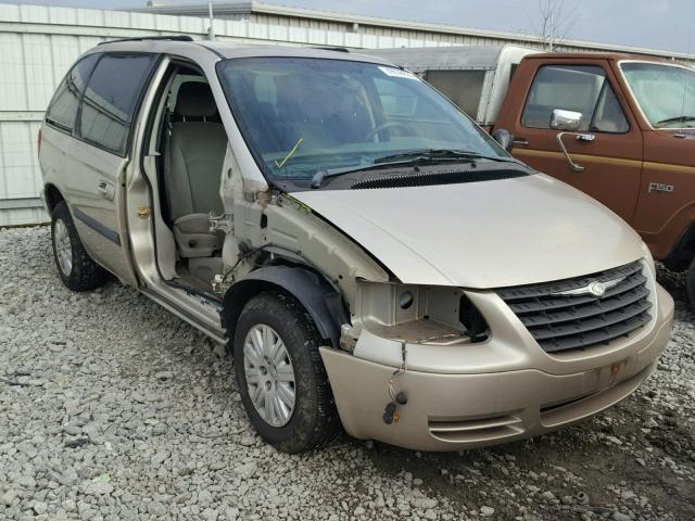 1C4GP45RX5B393025 - 2005 CHRYSLER TOWN & COU GOLD photo 1