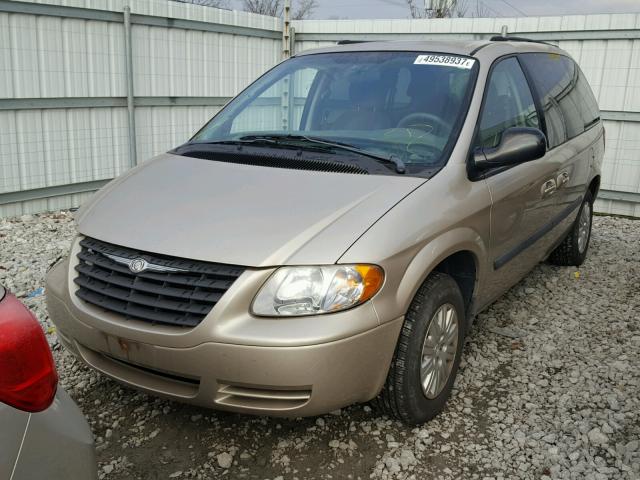 1C4GP45RX5B393025 - 2005 CHRYSLER TOWN & COU GOLD photo 2