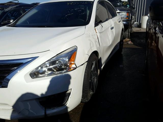 1N4AL3AP6FN379712 - 2015 NISSAN ALTIMA 2.5 WHITE photo 9