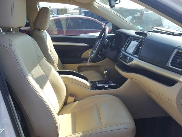 5TDKKRFH1FS109450 - 2015 TOYOTA HIGHLANDER თეთრი ფოტო 9