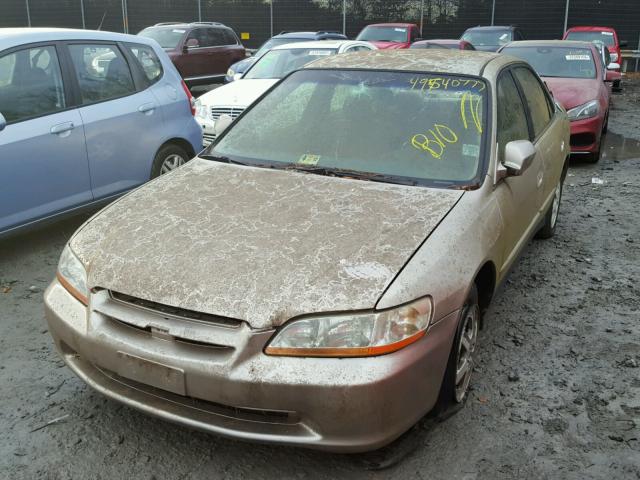 JHMCG6699YC008494 - 2000 HONDA ACCORD SE TAN photo 2