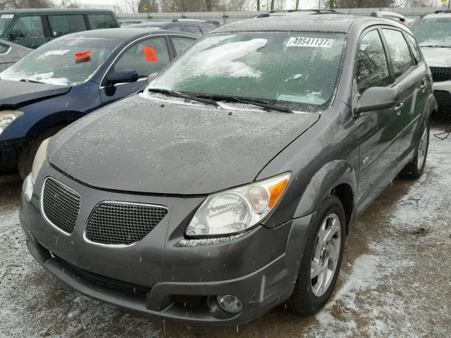 5Y2SL638X5Z441836 - 2005 PONTIAC VIBE GRAY photo 2