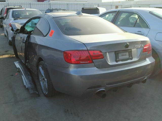 WBAKG1C53BE599433 - 2011 BMW 335 IS GRAY photo 3