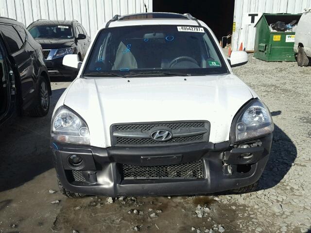 KM8JN72D45U092028 - 2005 HYUNDAI TUCSON GLS WHITE photo 9