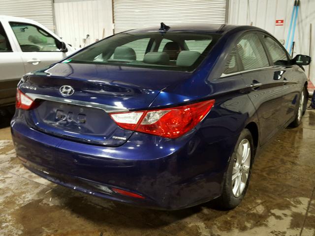 5NPEC4AC3BH061684 - 2011 HYUNDAI SONATA BLUE photo 4