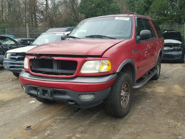 1FMRU1667YLB71900 - 2000 FORD EXPEDITION RED photo 2