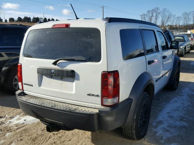 1D8GU28K98W222843 - 2008 DODGE NITRO SXT WHITE photo 4