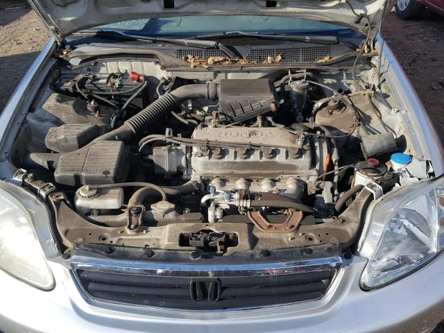2HGEJ6619YH562588 - 2000 HONDA CIVIC BASE SILVER photo 7