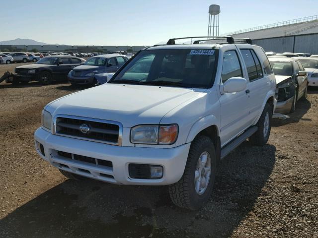 JN8AR07Y5YW448558 - 2000 NISSAN PATHFINDER WHITE photo 2