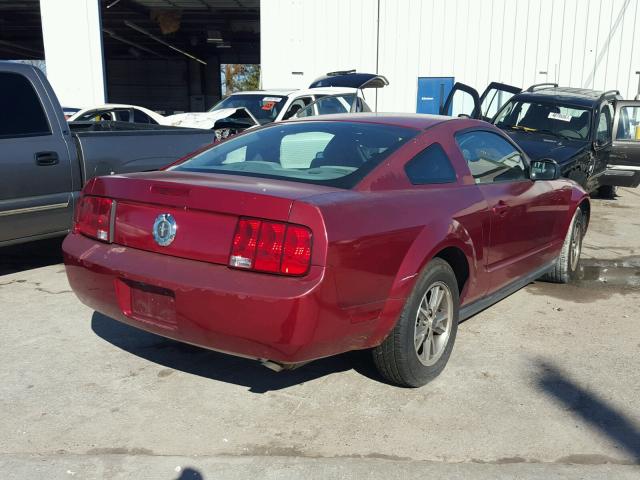 1ZVFT80N255117517 - 2005 FORD MUSTANG BURGUNDY photo 4