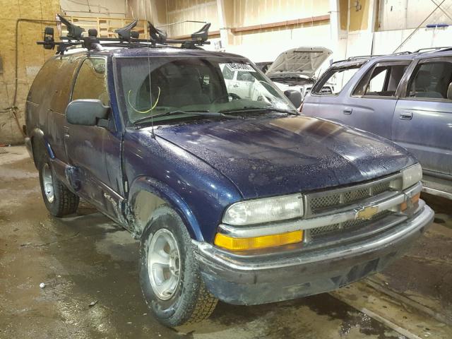 1GNCS18W1YK258962 - 2000 CHEVROLET BLAZER BLUE photo 1