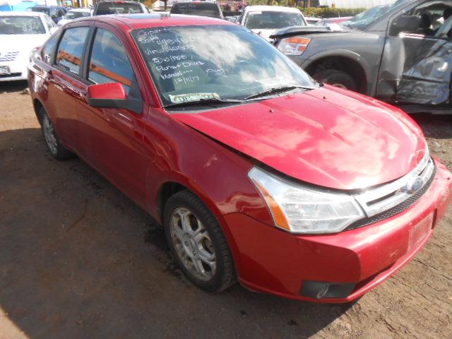 1FAHP36NX9W142505 - 2009 FORD FOCUS SES RED photo 1