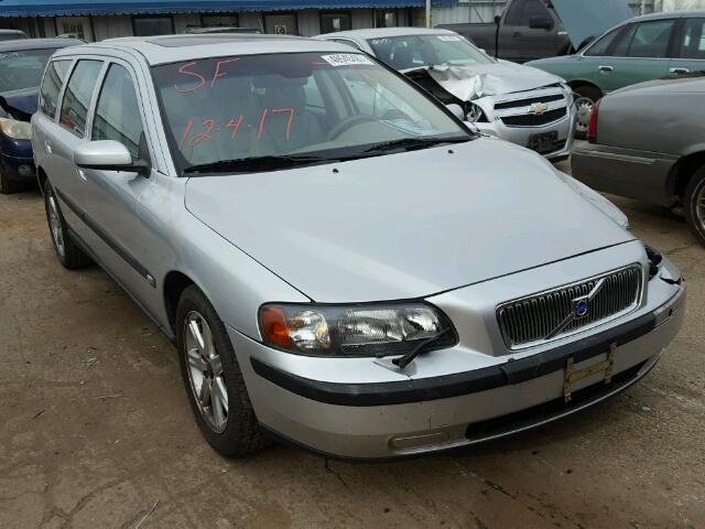 YV1SW61T142362202 - 2004 VOLVO V70 SILVER photo 1