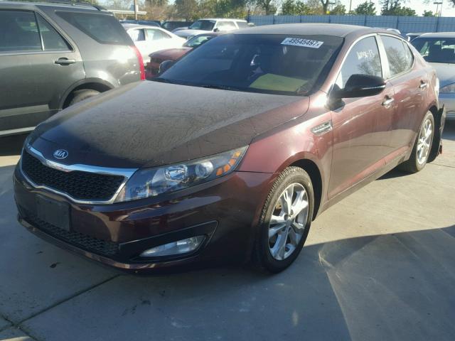 5XXGM4A75DG099621 - 2013 KIA OPTIMA LX MAROON photo 2