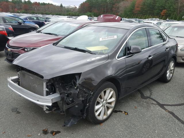 1G4PS5SK5D4228588 - 2013 BUICK VERANO GRAY photo 2