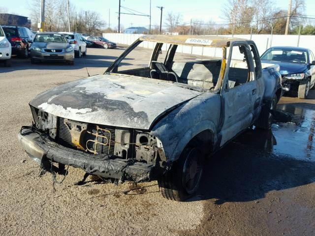 1GTCS1955Y8280586 - 2000 GMC SONOMA BURN photo 2