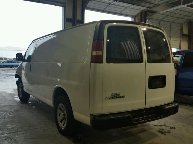 1GCUGADX0A1128518 - 2010 CHEVROLET EXPRESS G1 WHITE photo 3