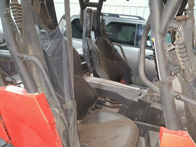 3JBKBAN28HJ000229 - 2017 CAN-AM COMMANDER RED photo 6