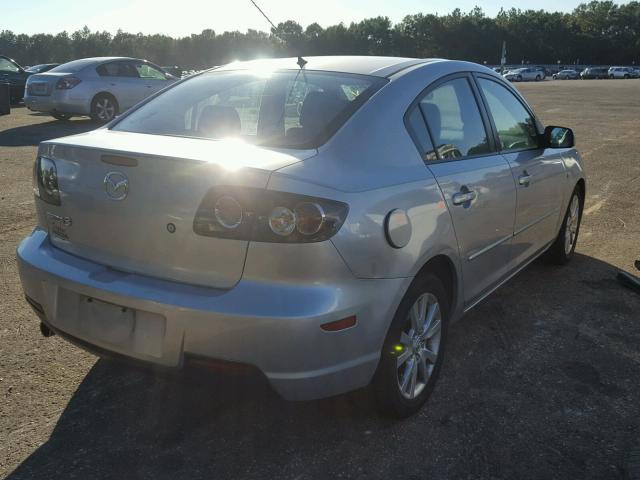 JM1BK32F681803388 - 2008 MAZDA 3 I SILVER photo 4