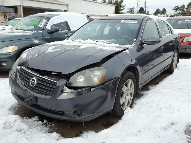 1N4AL11DX5C194910 - 2005 NISSAN ALTIMA S GRAY photo 2