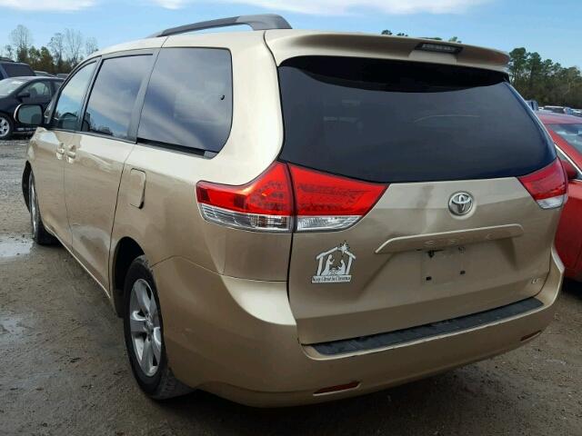 5TDKK3DC5CS224956 - 2012 TOYOTA SIENNA LE GOLD photo 3