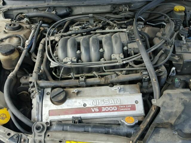 JN1CA31A21T106911 - 2001 NISSAN MAXIMA GXE SILVER photo 7