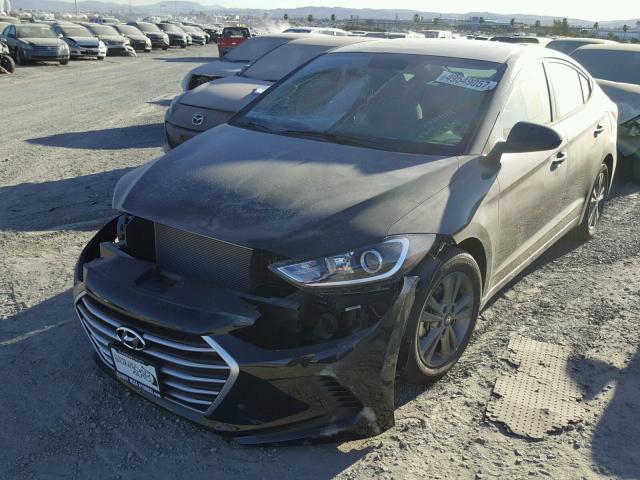 5NPD84LF3JH218164 - 2018 HYUNDAI ELANTRA SE BLACK photo 2