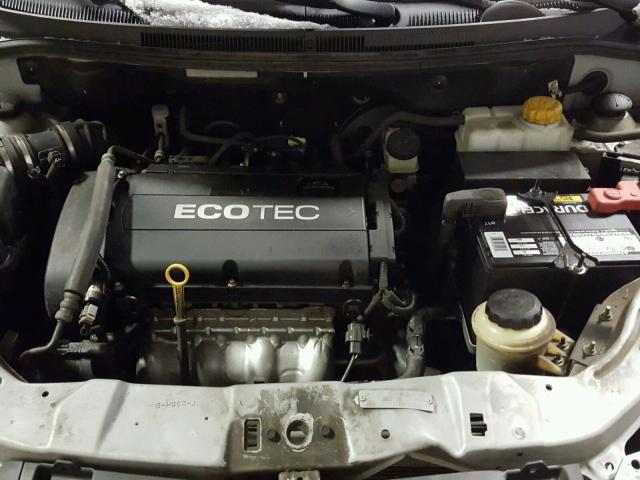 KL1TD66E99B335774 - 2009 CHEVROLET AVEO LS SILVER photo 7