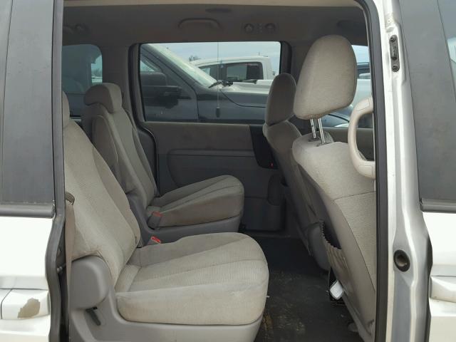 KNDMB133496279325 - 2009 KIA SEDONA SILVER photo 6