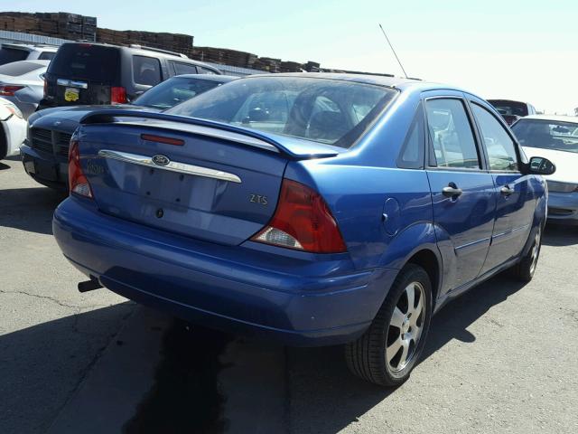 1FAFP38322W207324 - 2002 FORD FOCUS ZTS BLUE photo 4