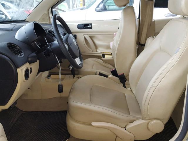 3VWEW31C87M518439 - 2007 VOLKSWAGEN NEW BEETLE 米色 照片 5
