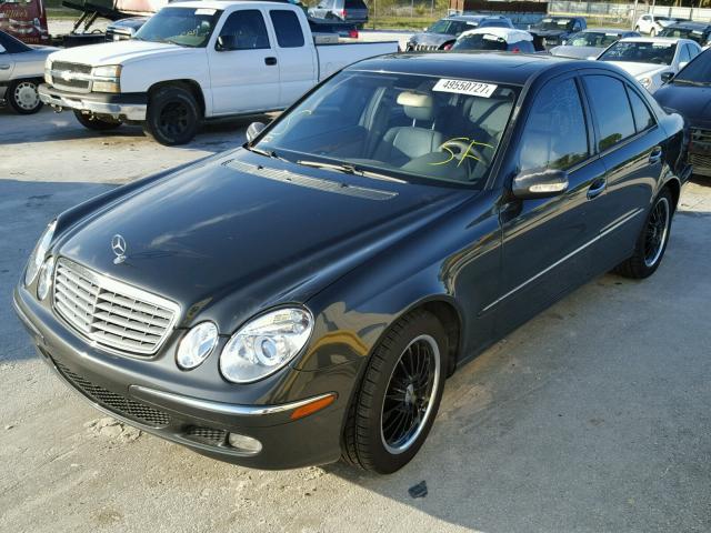 WDBUF65J33A210805 - 2003 MERCEDES-BENZ E 320 GRAY photo 2