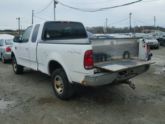 1FTRX18L3YNA86832 - 2000 FORD F150 WHITE photo 3