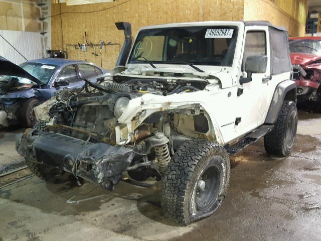 1J4FA24117L119197 - 2007 JEEP WRANGLER X WHITE photo 2