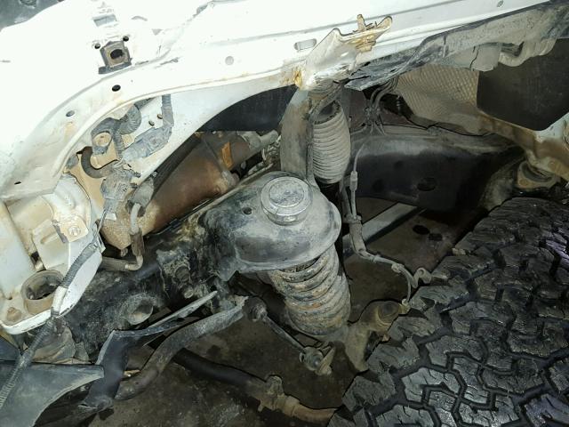 1J4FA24117L119197 - 2007 JEEP WRANGLER X WHITE photo 9