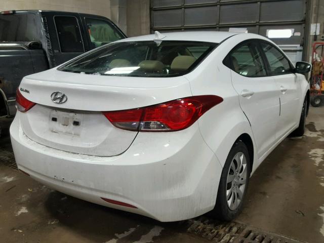 5NPDH4AE6CH135728 - 2012 HYUNDAI ELANTRA GL WHITE photo 4